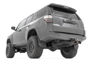 Toyota 4Runner Suspension Lift Kit - Rough Country - 4.5-Inch Lift Kit | RR Coils | M1 Struts/M1 - '15-'20